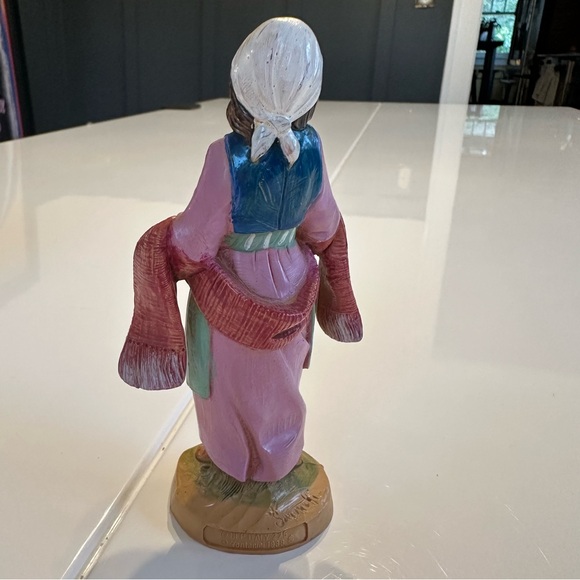 Fontanini vintage nativity figure - Sharon the market merchant - Picture 3 of 9